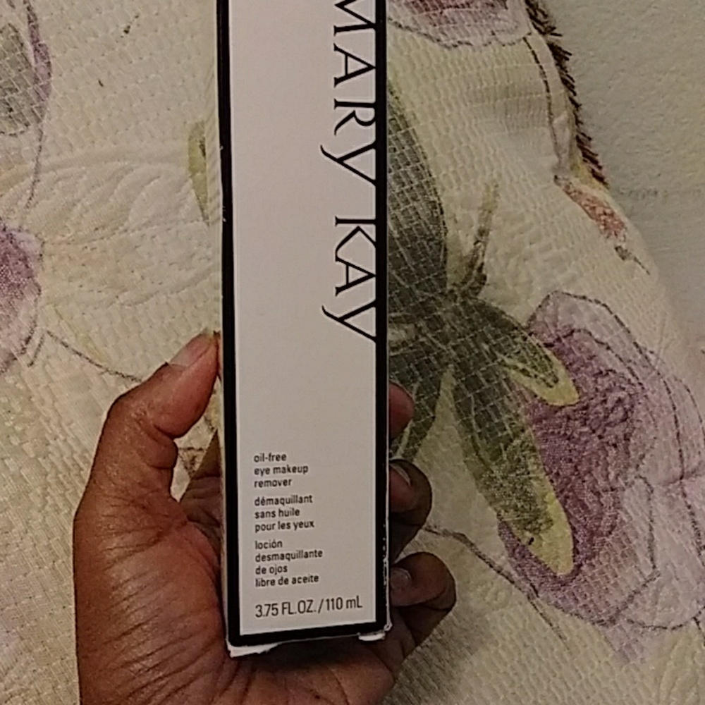 Makeup remover